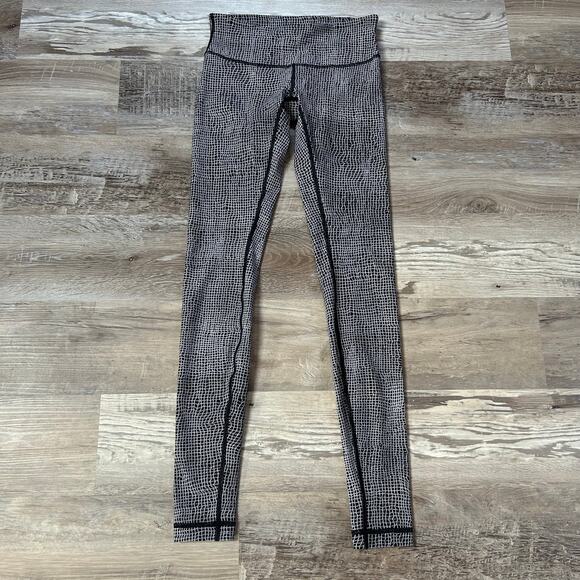 Lululemon Wunder Under Leggings Size 4 Black White Mini Pop Stripe Hi-Rise 7/8 - Picture 2 of 7